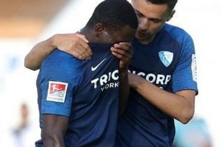Varias denuncias de actos discriminatorios en el fútbol explotan en Inglaterra
